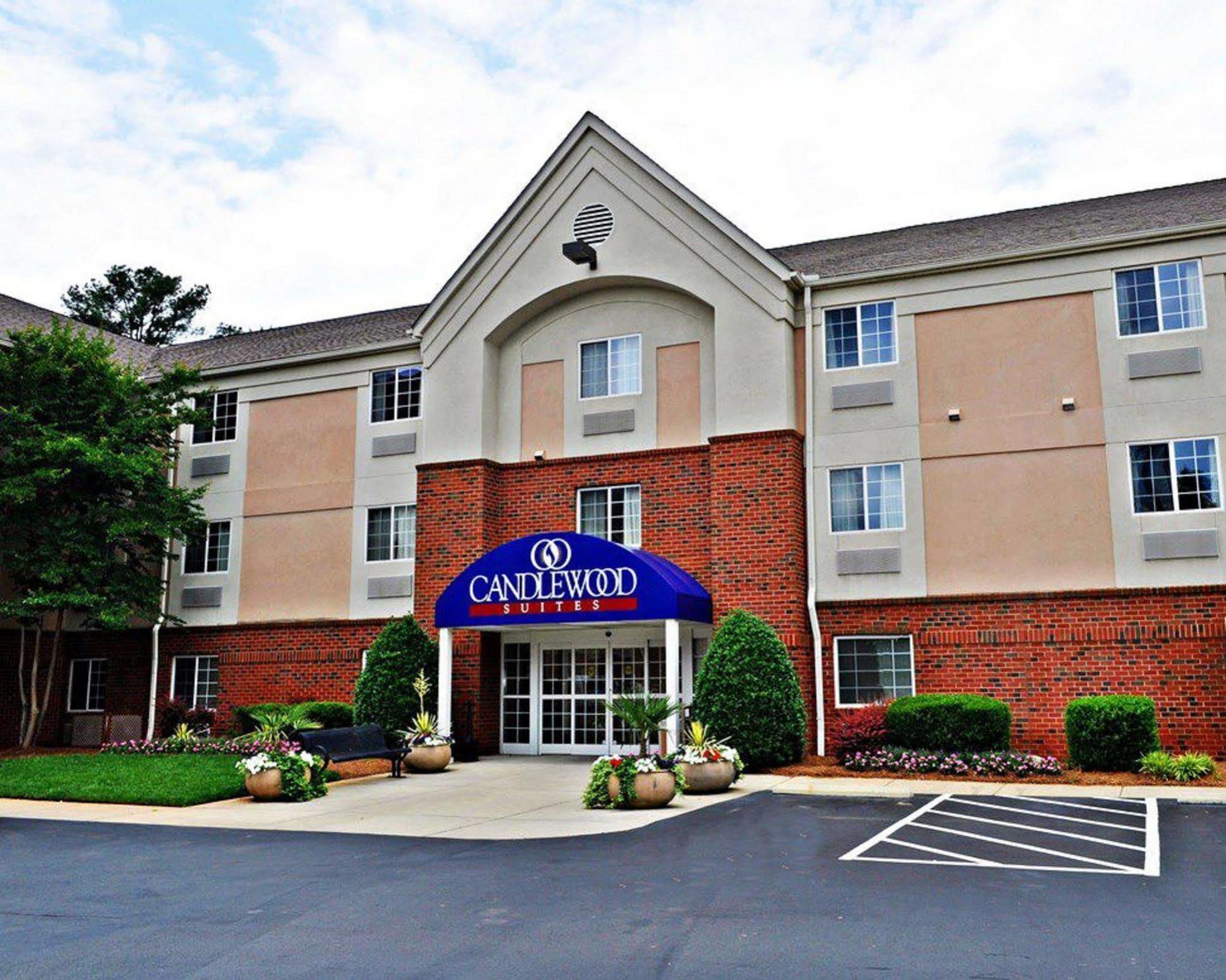 Homewood Suites By Hilton Raleigh/Crabtree Valley Eksteriør billede