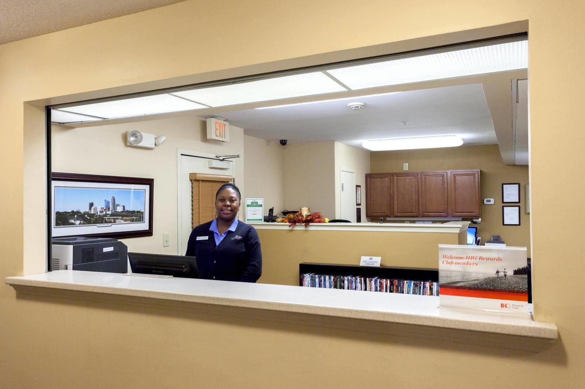 Homewood Suites By Hilton Raleigh/Crabtree Valley Eksteriør billede