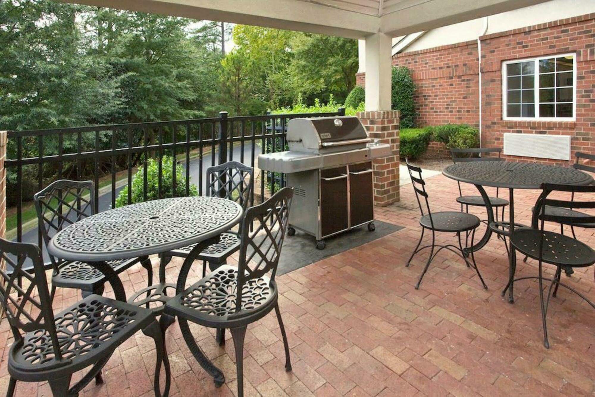 Homewood Suites By Hilton Raleigh/Crabtree Valley Eksteriør billede